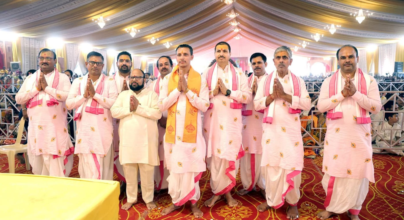Group Pandits in Ritual